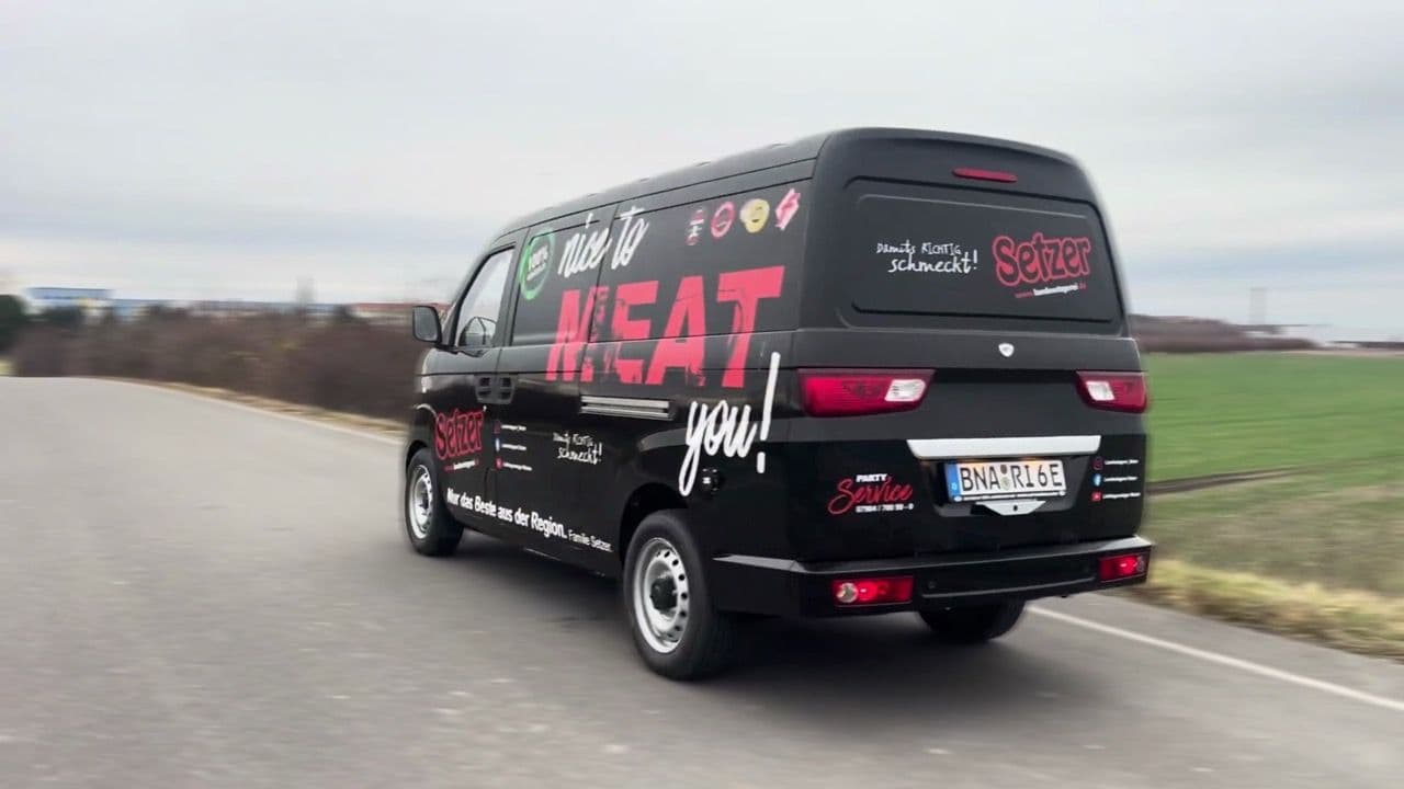 ARI 901 Kastenwagen mit VEBA-Kühlbox: Elektro-Kühltransporter für Fleischtransport