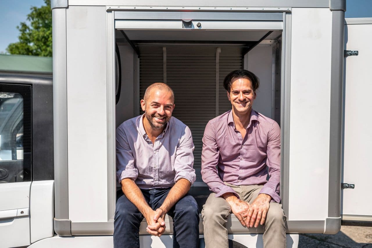 Badanie pokazuje: Kobiety uważają kierowców samochodów elektrycznych za sympatycznych.