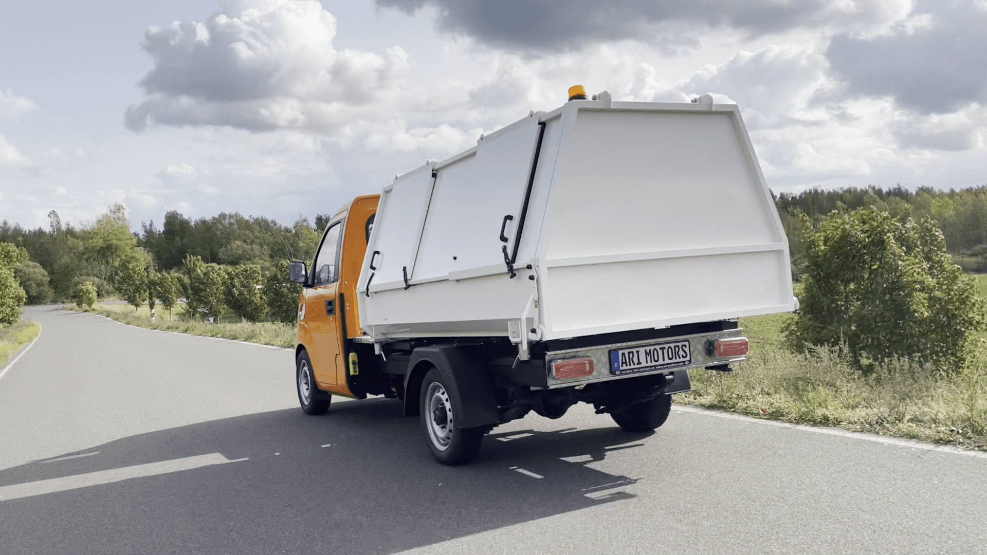 ARI Motors Fahrzeuge mit Rechtslenkung – Alles, was Sie wissen müssen