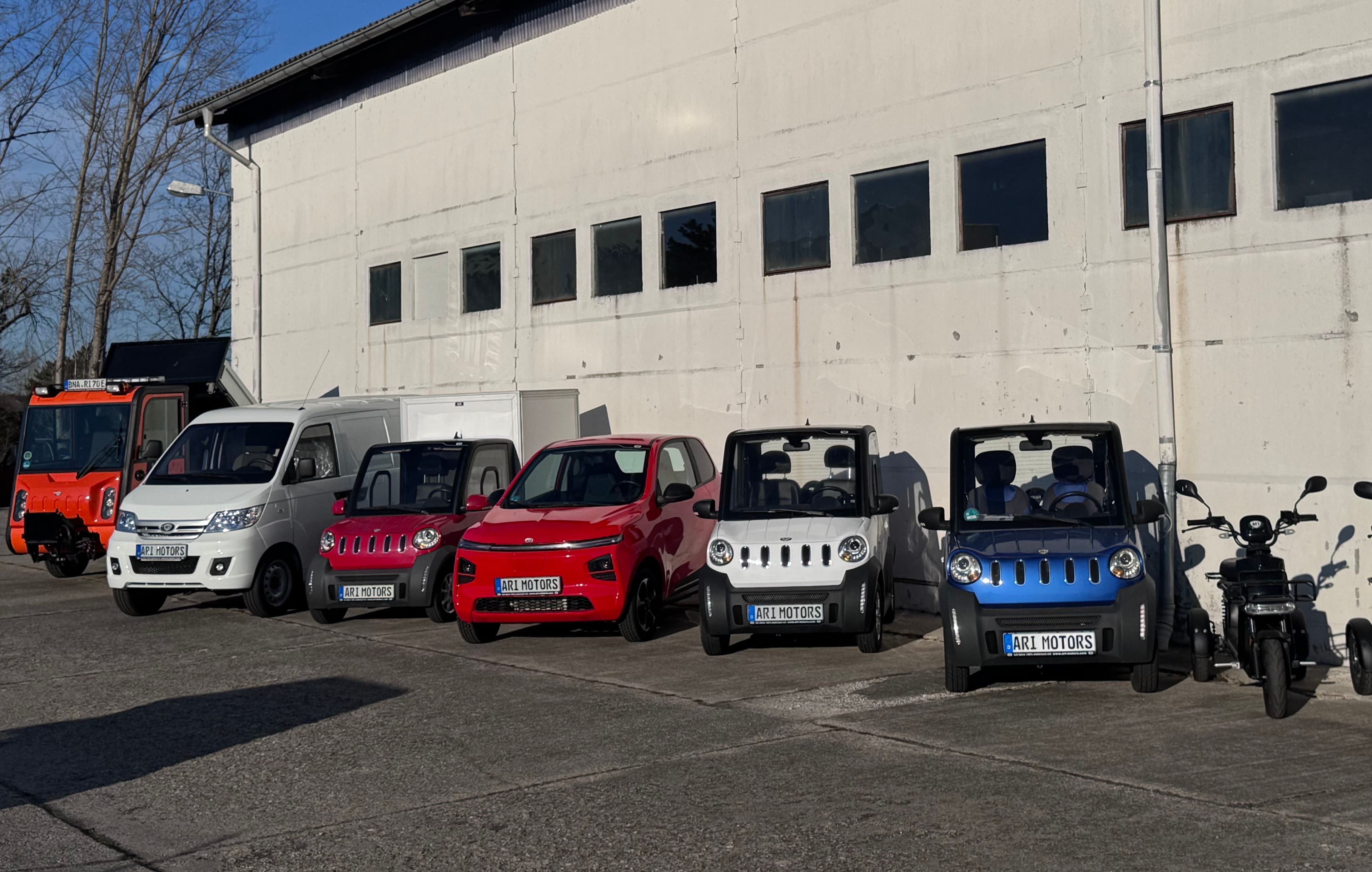 Steigende Spritpreise ade! Warum sich jetzt der Umstieg auf ein günstiges E-Fahrzeug lohnt